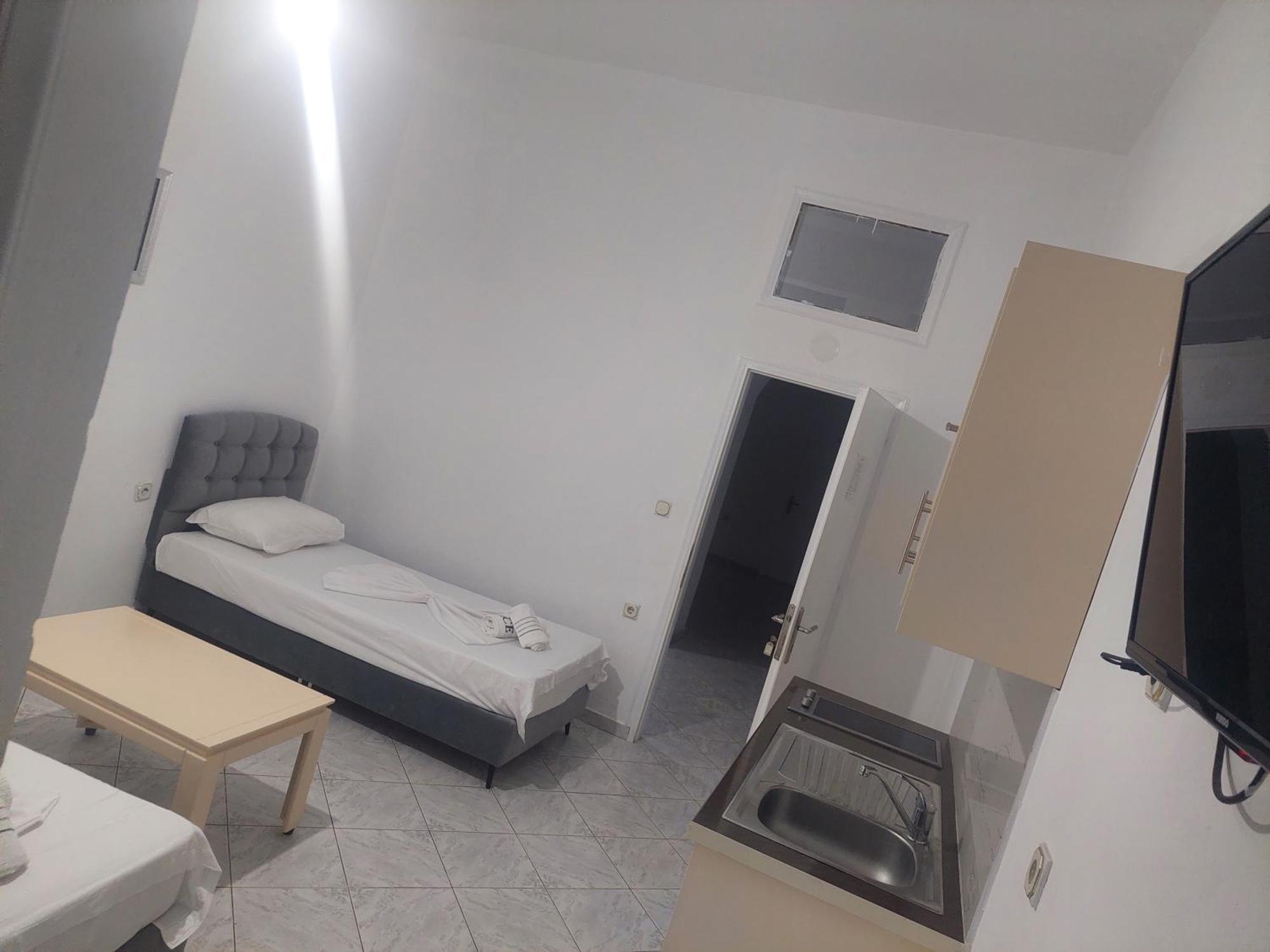 Casa Mia Economy Condos Саранда Экстерьер фото